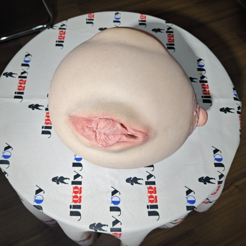 Realvagina Jewel On a hole Ball 14.33lb Realistic vagina 5 Holes in One Masturbation